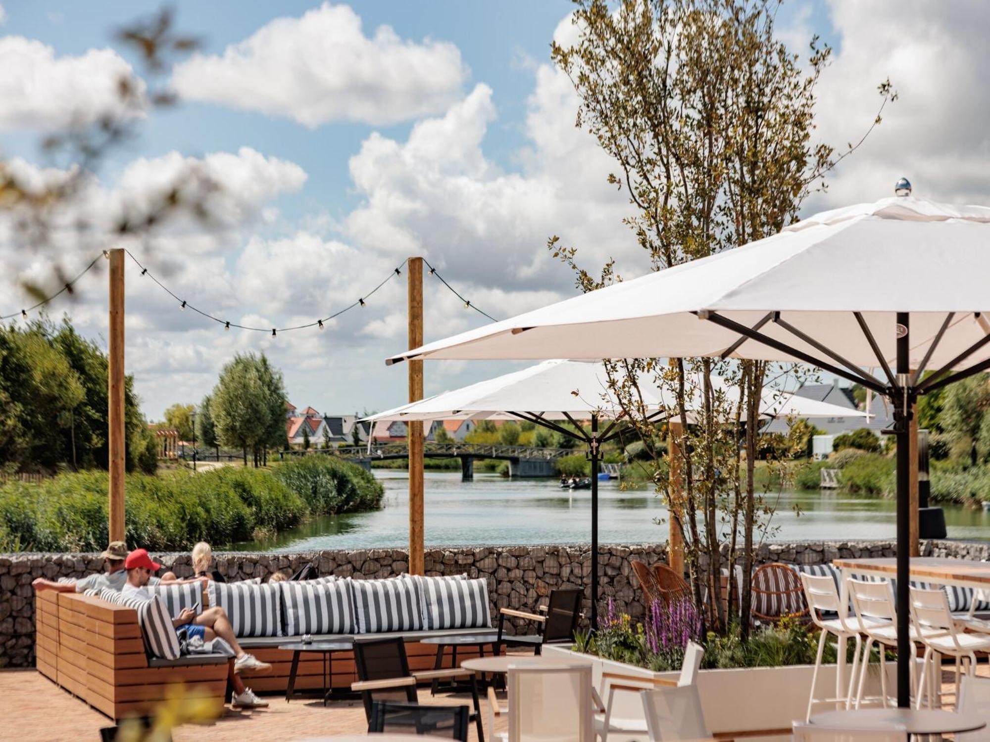 Restyled At 400 M From The Sea * Cadzand
