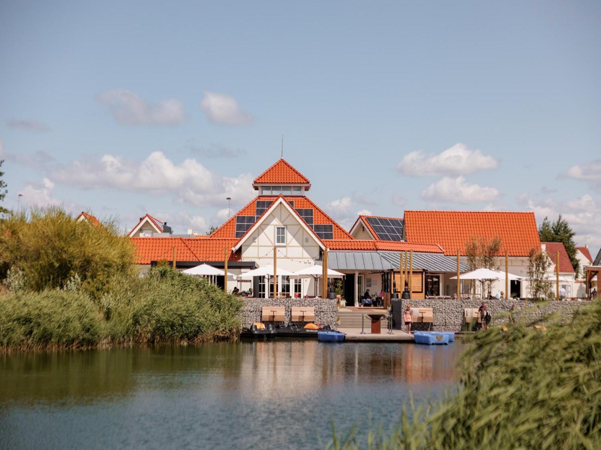 Restyled At 400 M From The Sea * Cadzand