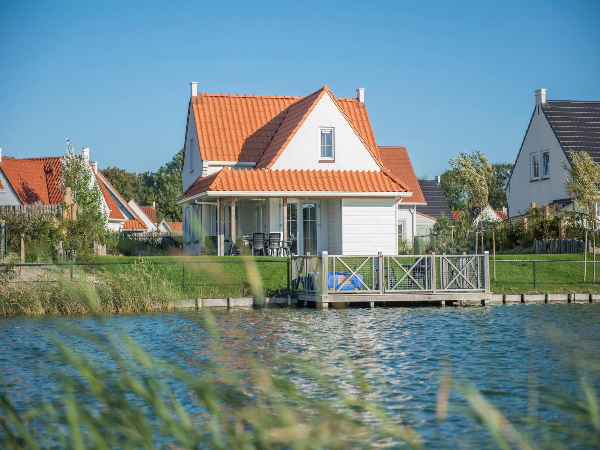 Restyled At 400 M From The Sea Vakantiehuis