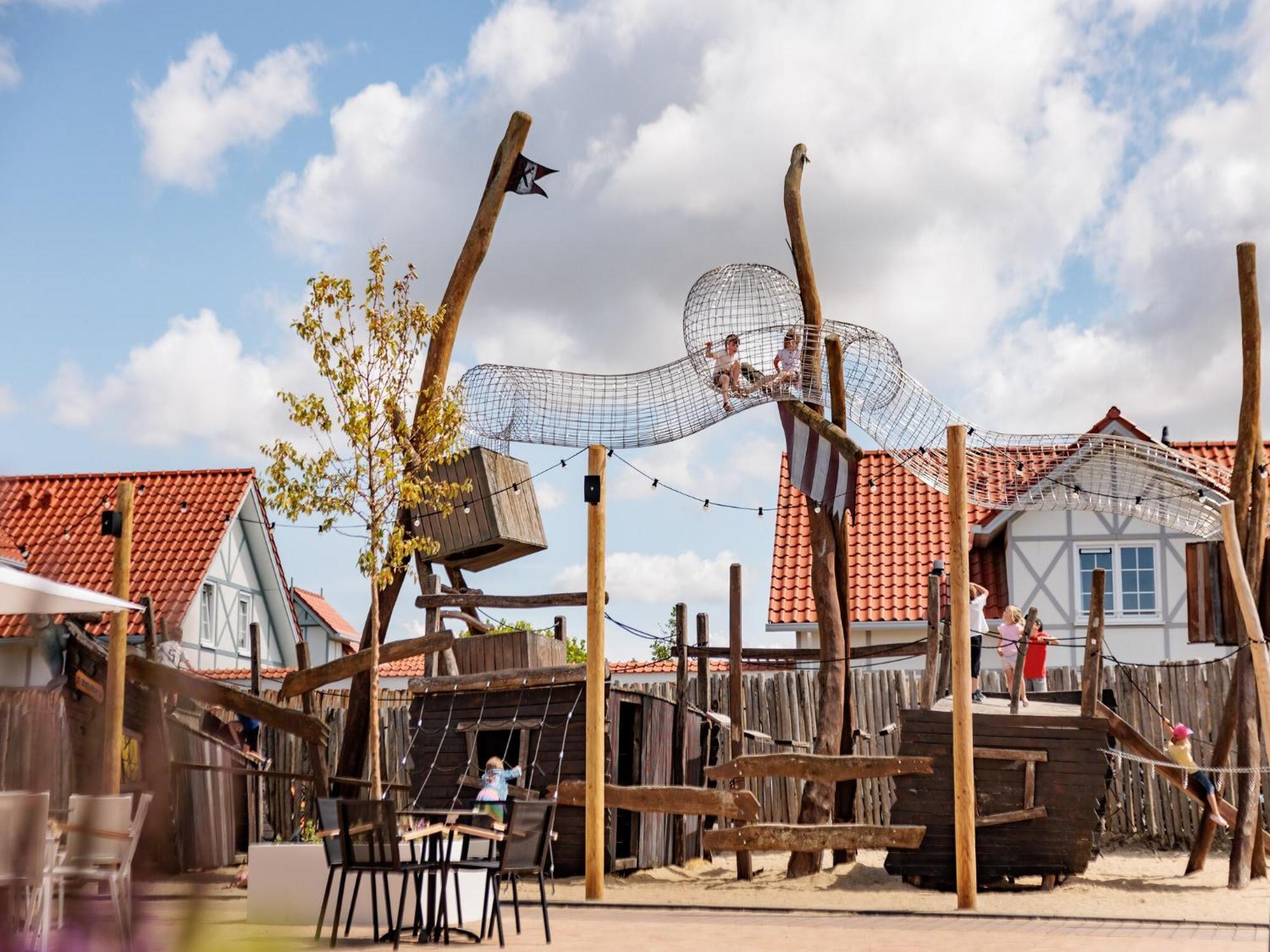 Restyled At 400 M From The Sea * Cadzand