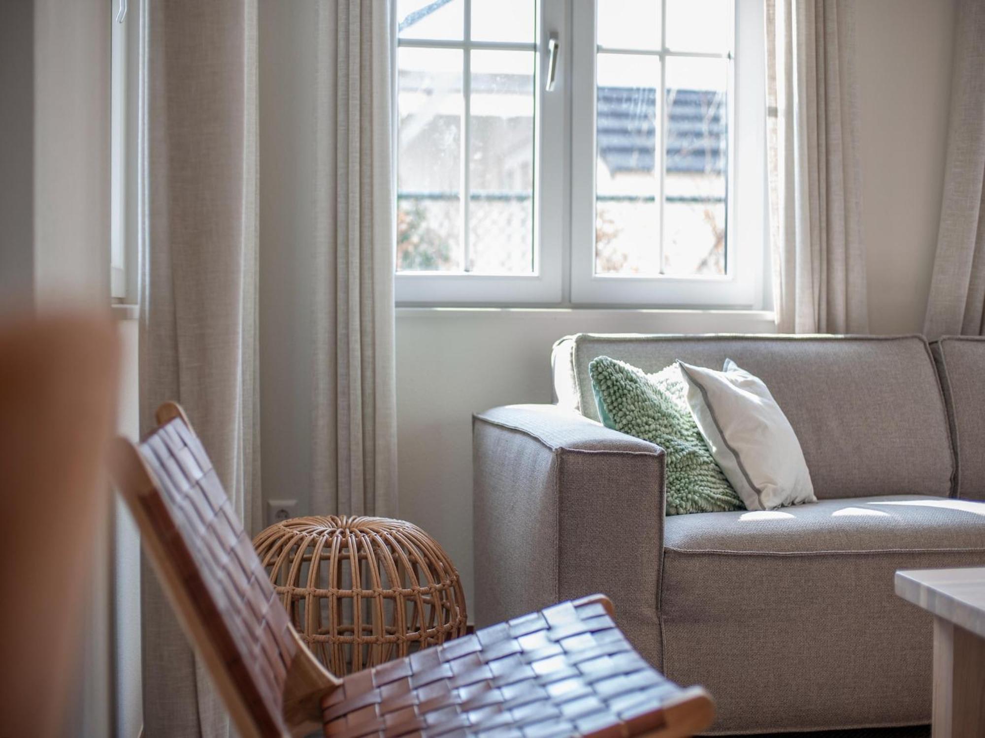 Vakantiehuis Restyled At 400 M From The Sea